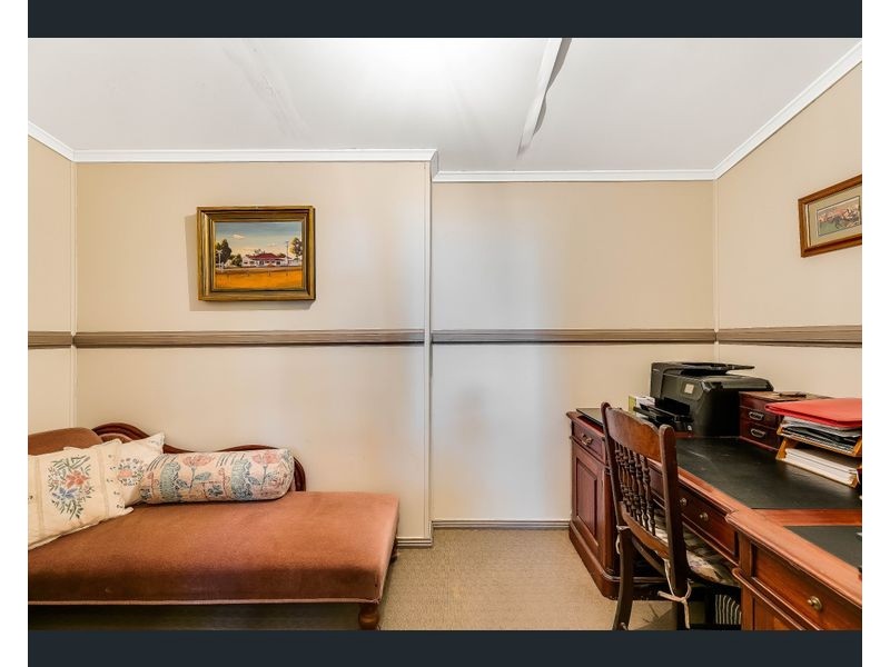 306 Alderley Street, Centenary Heights QLD 4350