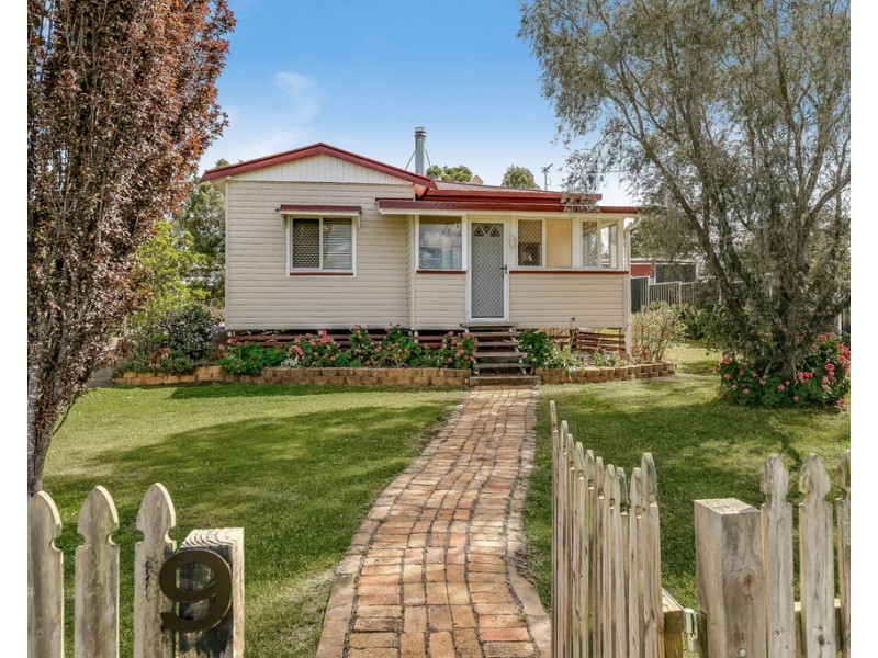 9 Sterling Street, Southbrook QLD 4363