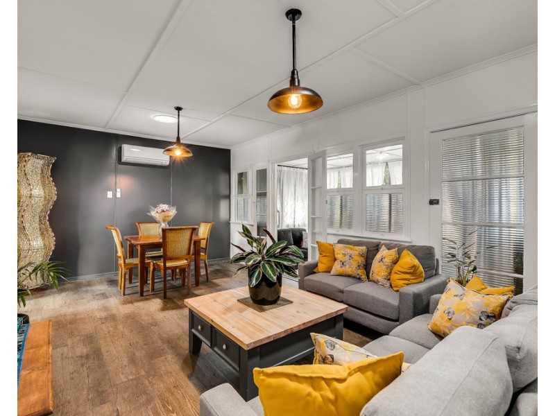 37 O’Quinn Street, Harristown QLD 4350