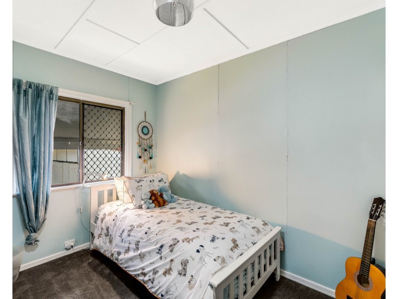 37 O’Quinn Street, Harristown QLD 4350