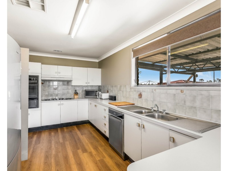 48 Railway Street, Cambooya QLD 4358