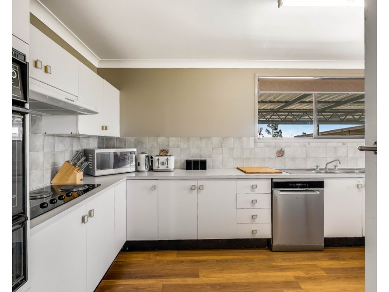 48 Railway Street, Cambooya QLD 4358