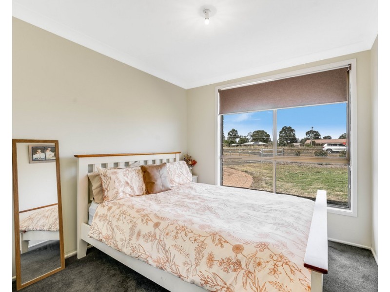 48 Railway Street, Cambooya QLD 4358