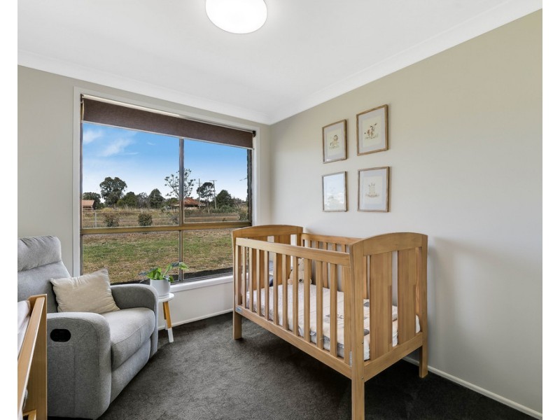 48 Railway Street, Cambooya QLD 4358