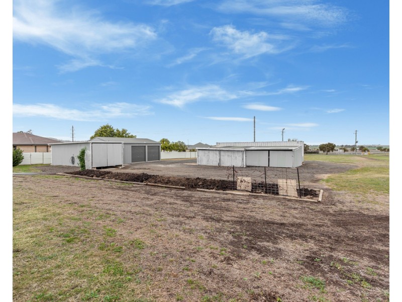 20-24 Bunkers Hills School Road, Westbrook QLD 4350