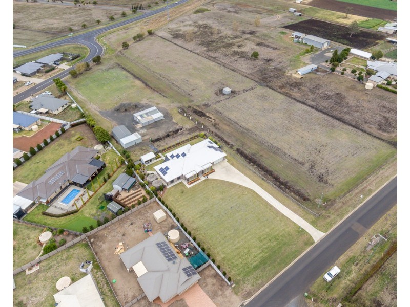 20-24 Bunkers Hills School Road, Westbrook QLD 4350