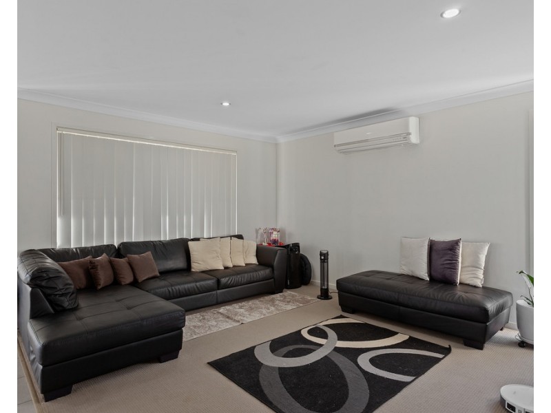 45 Kurrawa Crescent, Glenvale QLD 4350