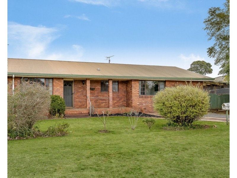 5 Hazzard Street, Centenary Heights QLD 4350