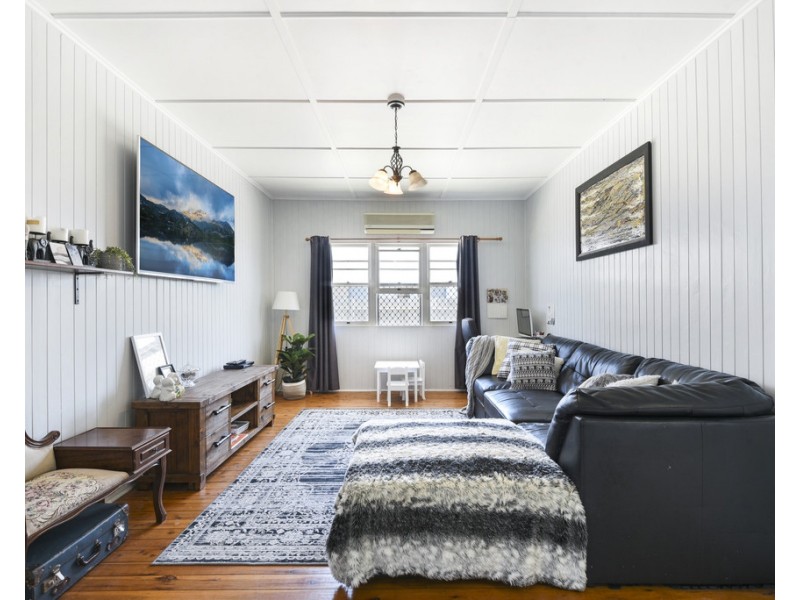 35 Tomkinson Street, Wilsonton QLD 4350