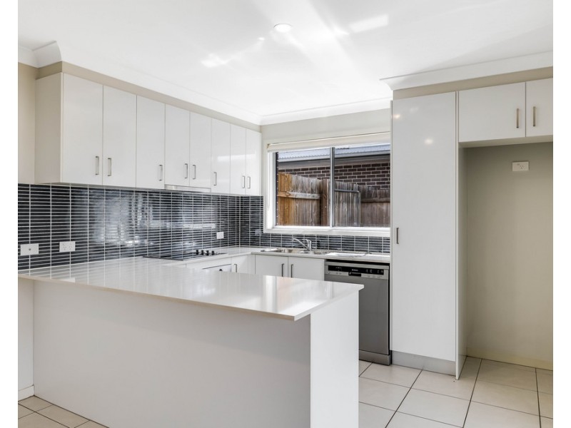 Unit 2/97 Holberton Street, Newtown QLD 4350