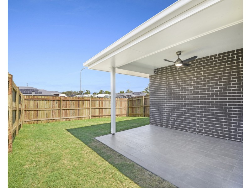 1 Pilgrim Street, Middle Ridge QLD 4350