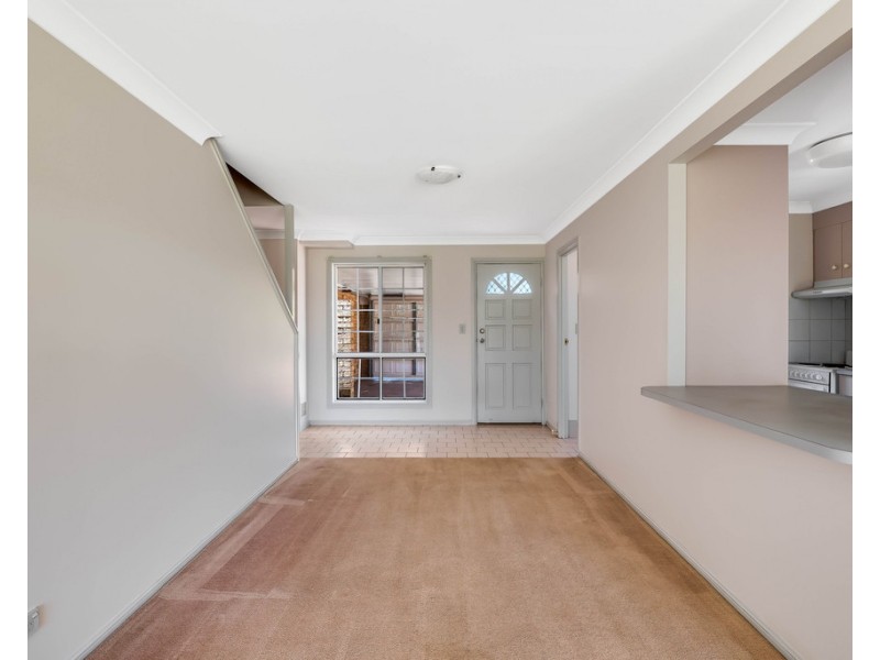 Unit 2/9-11 Amber Court, Darling Heights QLD 4350