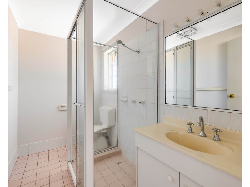 Unit 2/9-11 Amber Court, Darling Heights QLD 4350