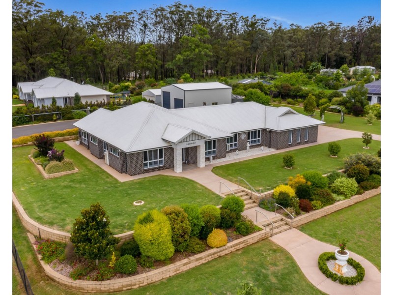 2 Northview Drive, Cabarlah QLD 4352