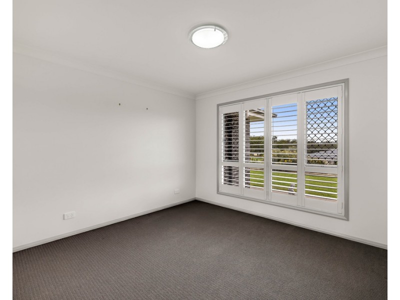 2 Northview Drive, Cabarlah QLD 4352