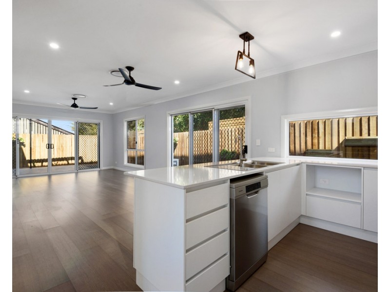 1/164 Spring Street, Middle Ridge QLD 4350