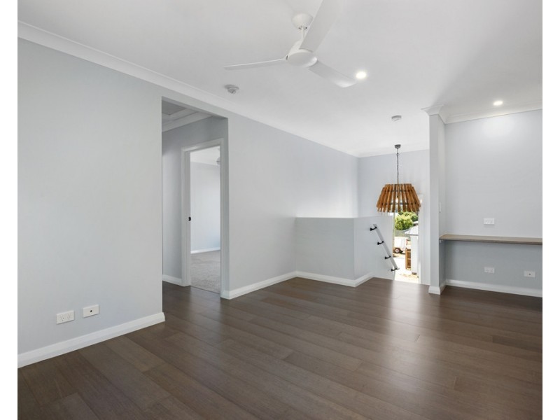 1/164 Spring Street, Middle Ridge QLD 4350