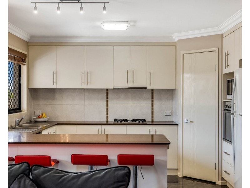 14 High Court Drive, Wilsonton Heights QLD 4350