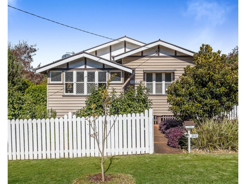 22 Rosewood Street, Toowoomba City QLD 4350