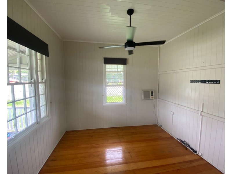 5 West Street, Newtown QLD 4350