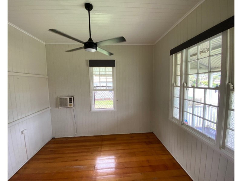 5 West Street, Newtown QLD 4350