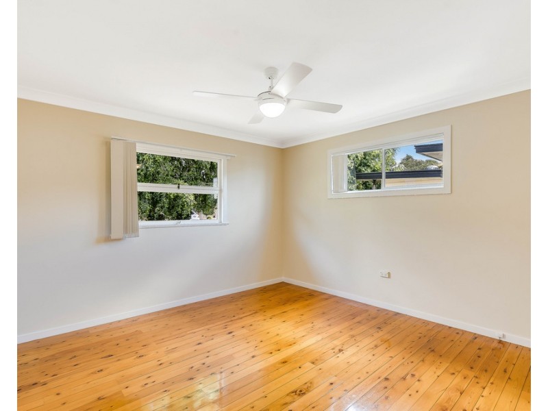 12 McGregor Street, Wilsonton QLD 4350