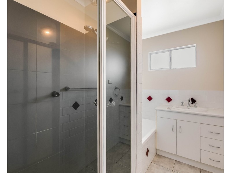 12 McGregor Street, Wilsonton QLD 4350