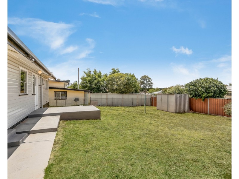 12 McGregor Street, Wilsonton QLD 4350