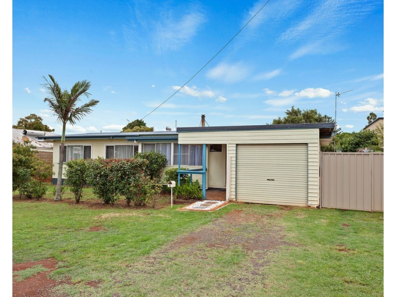 1 Miles Street, Harristown QLD 4350