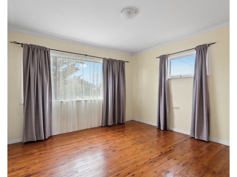 1 Miles Street, Harristown QLD 4350