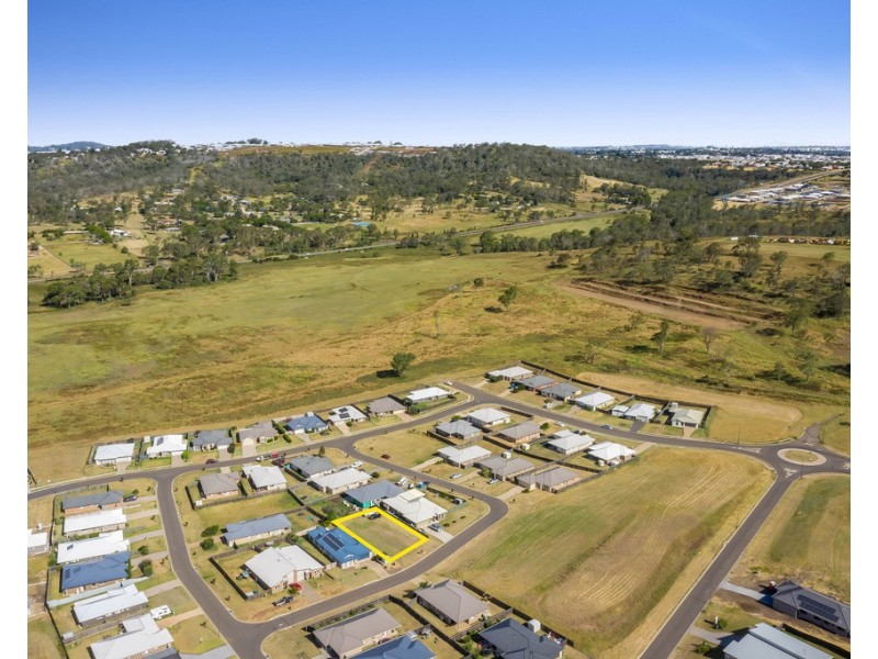 6 Breanna Street, Cotswold Hills QLD 4350