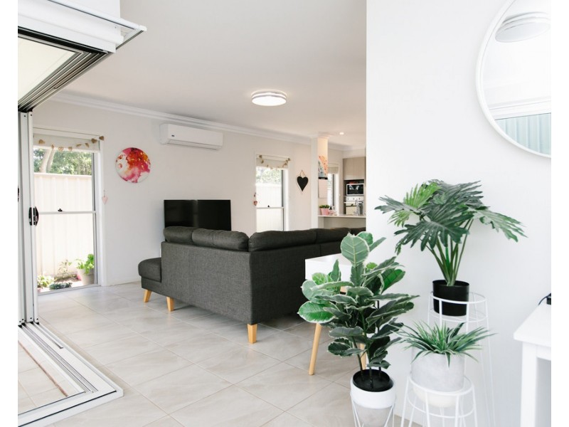 2/10 Warwick Street, Harristown QLD 4350