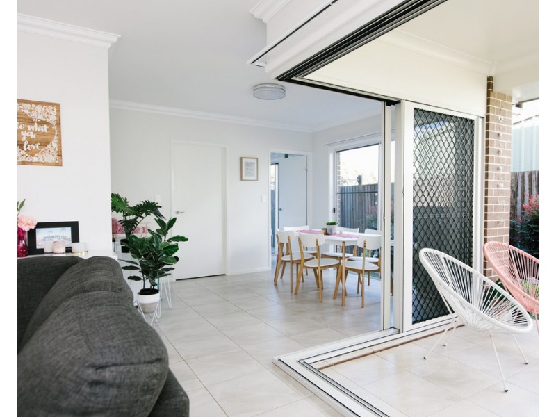 2/10 Warwick Street, Harristown QLD 4350