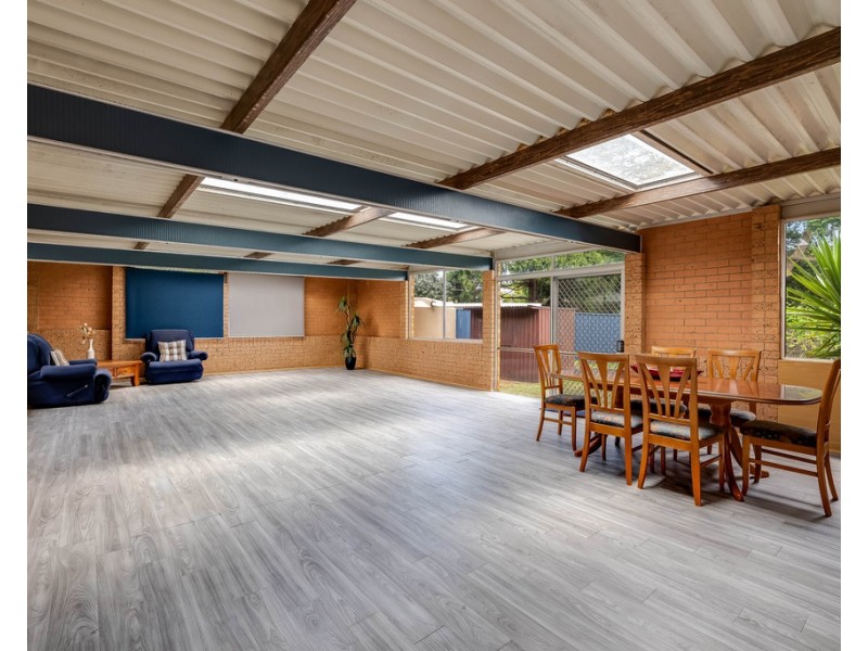9 Talinga Street, Mount Lofty QLD 4350