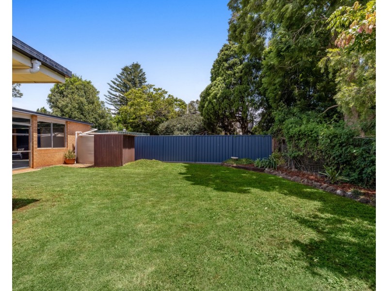 9 Talinga Street, Mount Lofty QLD 4350