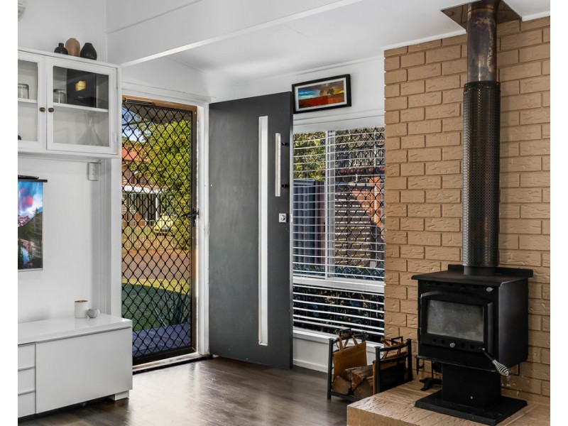 17 Albert Lane, Newtown QLD 4350