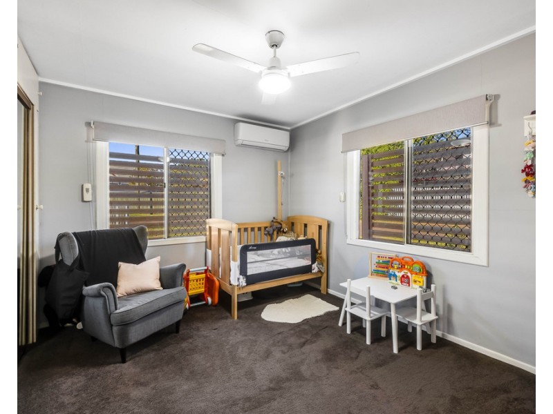 17 Albert Lane, Newtown QLD 4350