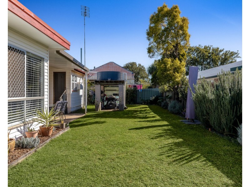 17 Albert Lane, Newtown QLD 4350