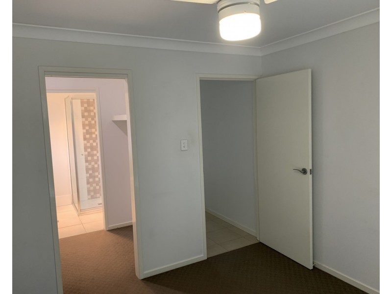 4 Nash Drive, Glenvale QLD 4350