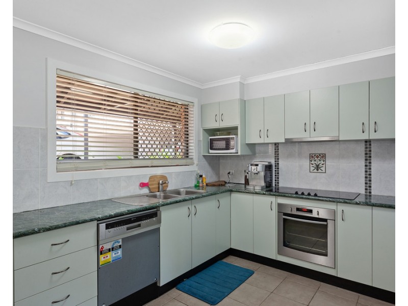 6/2 Benjamin Street, Mount Lofty QLD 4350