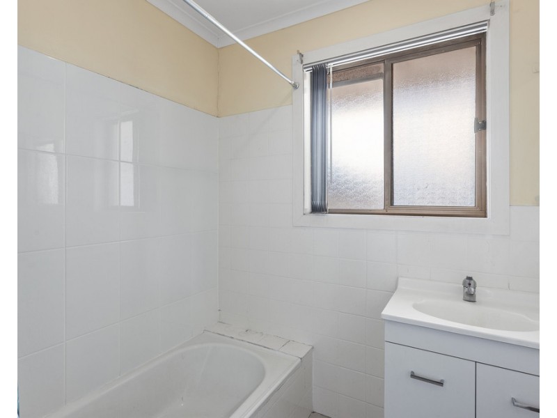 6/2 Benjamin Street, Mount Lofty QLD 4350