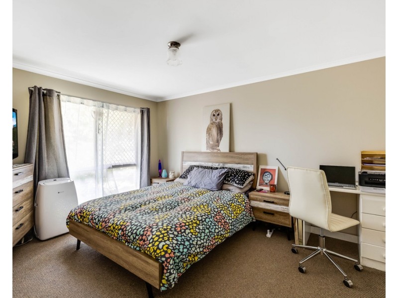 64 Champagne Crescent, Wilsonton Heights QLD 4350