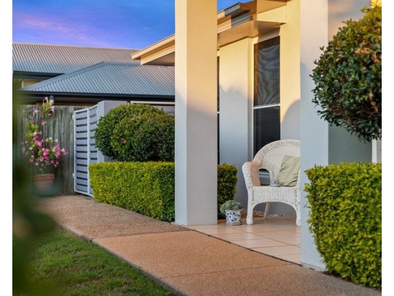 20 Shelton Crescent, Kearneys Spring QLD 4350