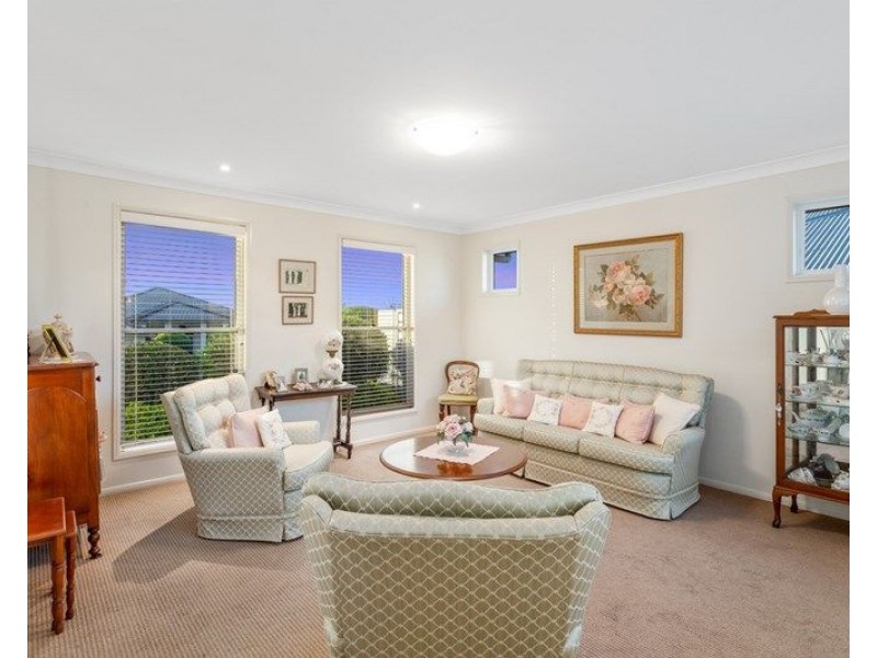 20 Shelton Crescent, Kearneys Spring QLD 4350