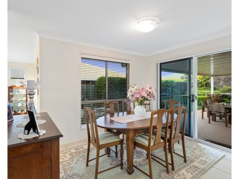 20 Shelton Crescent, Kearneys Spring QLD 4350