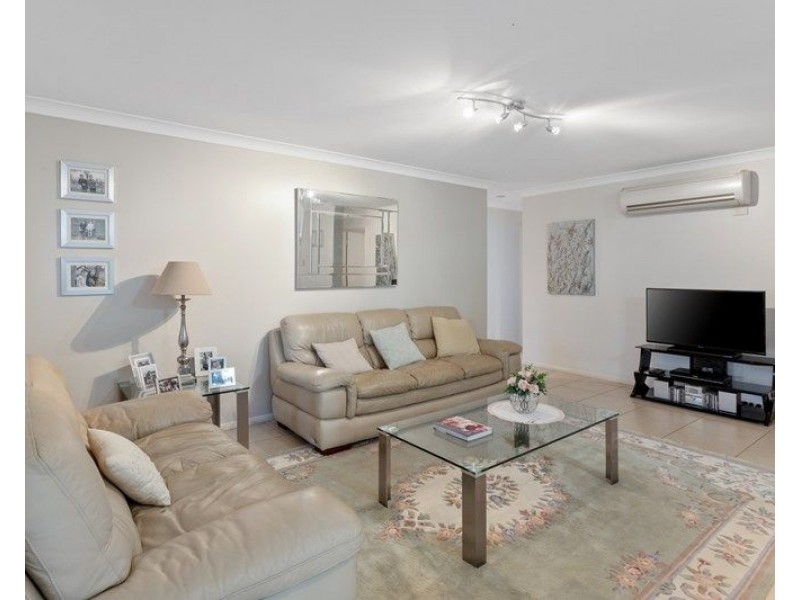 20 Shelton Crescent, Kearneys Spring QLD 4350