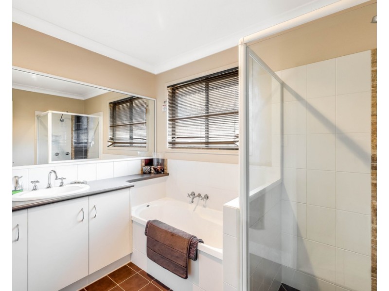 Unit 1/87 Kearney Street, Kearneys Spring QLD 4350