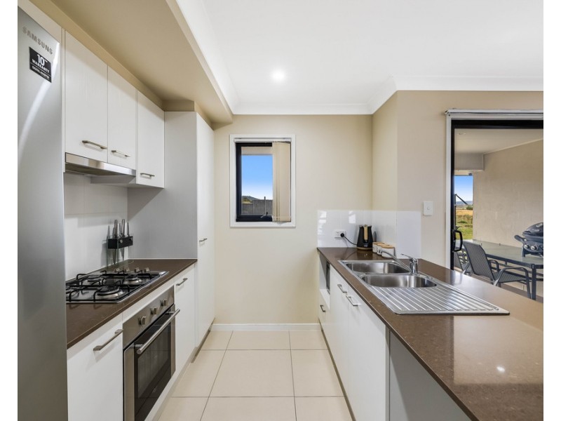 4 Kensei Street, Wyreema QLD 4352