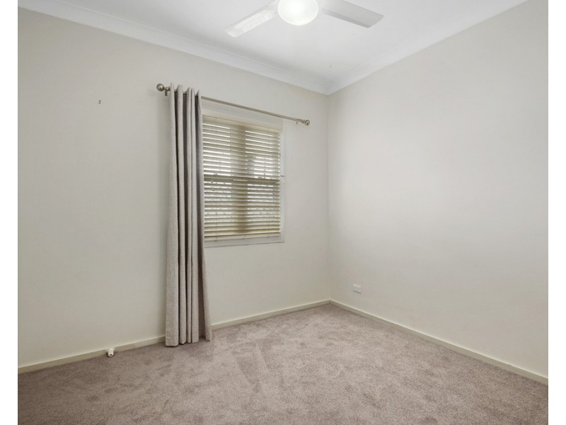 26 Violet Street, Harristown QLD 4350