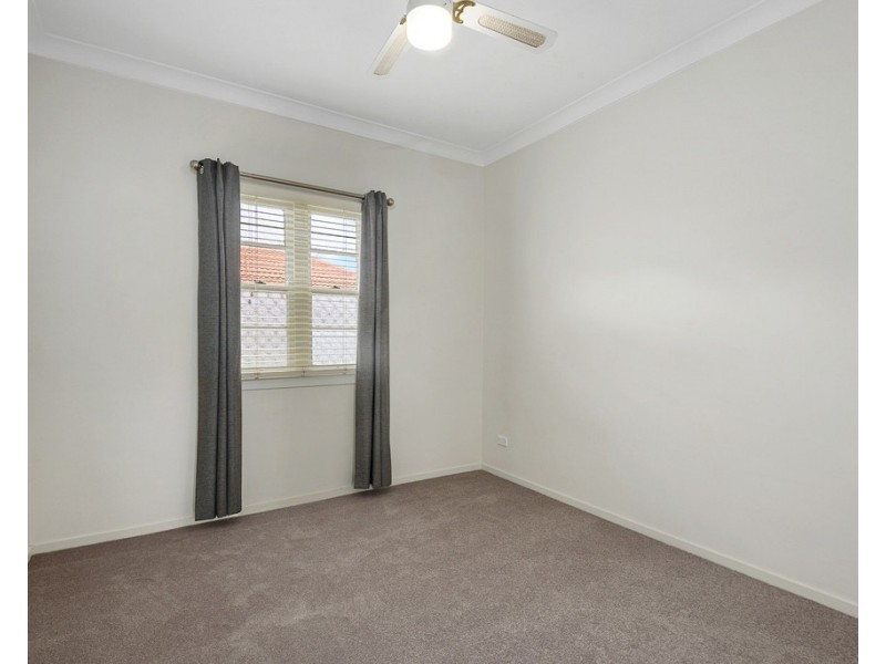 26 Violet Street, Harristown QLD 4350